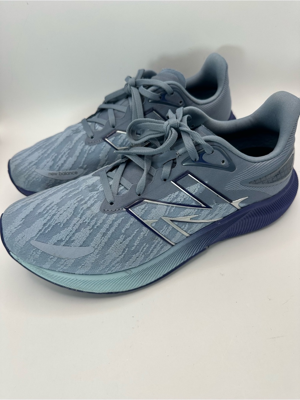New Balance FuelCell Propel v3 Blue/Blue - Men's size 9.5 - MFCPRCG3